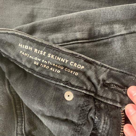 Mossimo Black Destructed Cropped Jeans - Picture 5 of 6